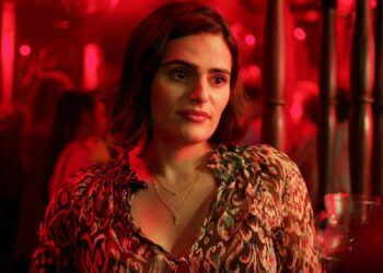 La actriz mexicana Nava Mau celebra su histórica nominación al Emmy por ‘Bebé Reno’