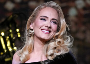 Adele planea volver a Inglaterra