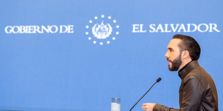 Bukele a distribuidores de alimentos que suben precios: «Paren de abusar del pueblo o enfrentarán las consecuencias»