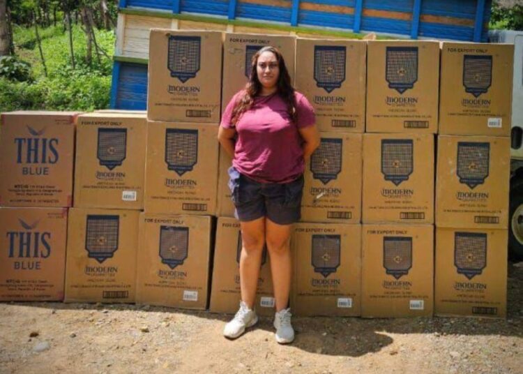 Capturan a mujer con contrabando de cigarrillos por un valor de 100 mil dólares