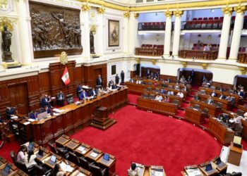 Congreso de Perú aprueba ley para prescribir crímenes de lesa humanidad