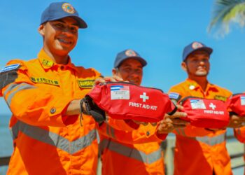 EEUU dona 170 kits básicos de primeros auxilios para reforzar la Unidad de Guardavidas de Protección Civil