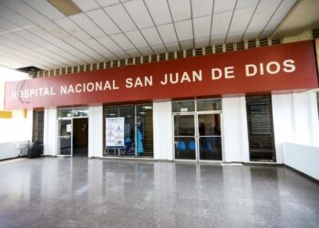 MINSAL despide a personal del hospital de San Miguel que se negó a dar atención a un paciente renal