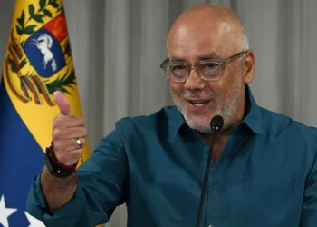 Jefe de campaña chavista sugiere que Maduro ganó las elecciones en Venezuela