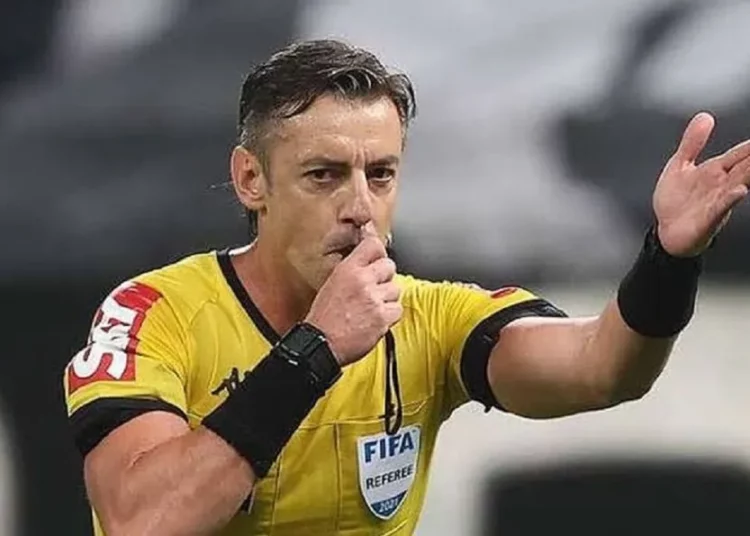El árbitro brasileño Raphael Claus dirigirá la final de la Copa América