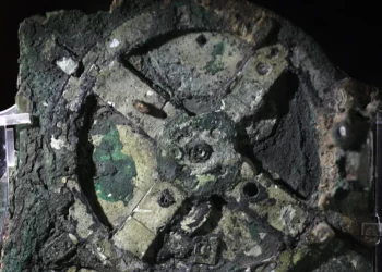 Expertos descubren secretos del mecanismo de Anticitera