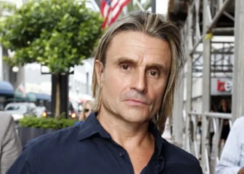 Detienen a Nacho Cano, de Mecano, en Madrid por presuntamente contratar a inmigrantes para su obra