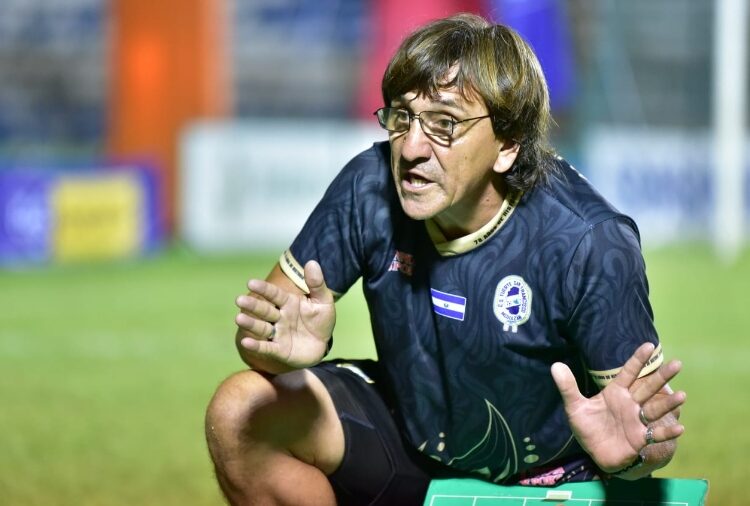 Pablo Quiñones se va del Cacahuatique