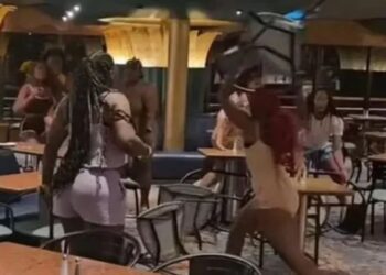 Pasajeras en crucero protagonizaron tremenda pelea