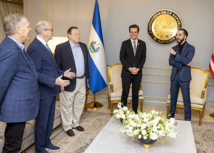 Congresistas del Partido Republicano de EEUU se reúnen con presidente Nayib Bukele