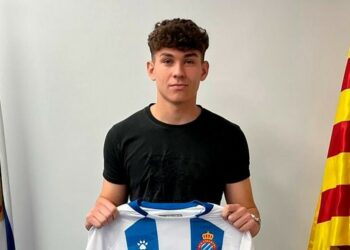 El salvadoreño Itzel Colocho jugará para el Espanyol de Barcelona