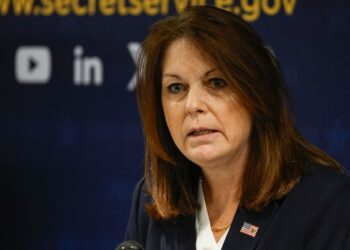 Renunció Kimberly Cheatle, la directora del Servicio Secreto de Estados Unidos tras atentado contra Trump