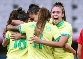 Juegos Olímpicos: Brasil goleó 4-2 a España y buscará el oro en fútbol femenino ante Estados Unidos