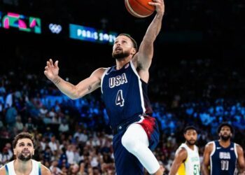 El Dream Team de Estados Unidos aplasta a Brasil y jugará con la Serbia de Jokic las semifinales en París