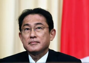 El primer ministro japonés, Fumio Kishida suspendió una gira por Asia ante las alertas de un posible “megaterremoto” en Japón