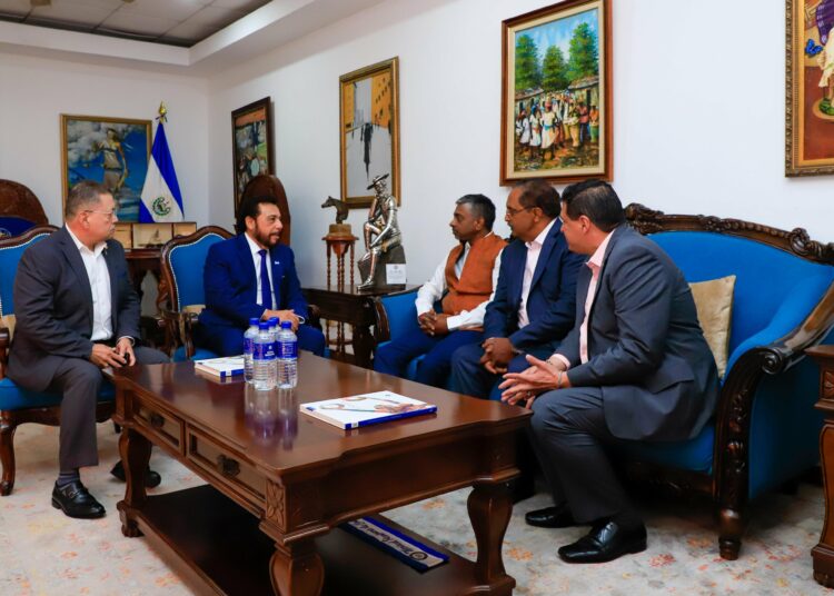 Desarrollo del país e hipoteca Centroamericana son temas de discusión de empresa india que visita El Salvador