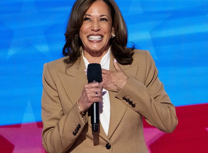 Kamala Harris aceptó simbólicamente la nominación demócrata para la presidencia de EEUU