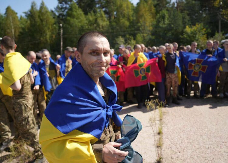 Rusia y Ucrania canjearon 230 prisioneros de guerra