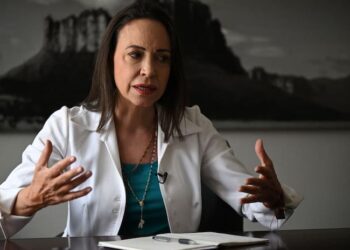 Machado pasa a la «clandestinidad» ante amenazas de cárcel