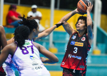 Batanecas gana en casa y es tercero en la LMBF