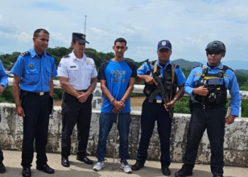 Honduras entrega a El Salvador a «asesino serial» de la MS13