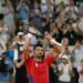 Djokovic vence a Tsitsipas y está a dos partidos del oro en París-2024