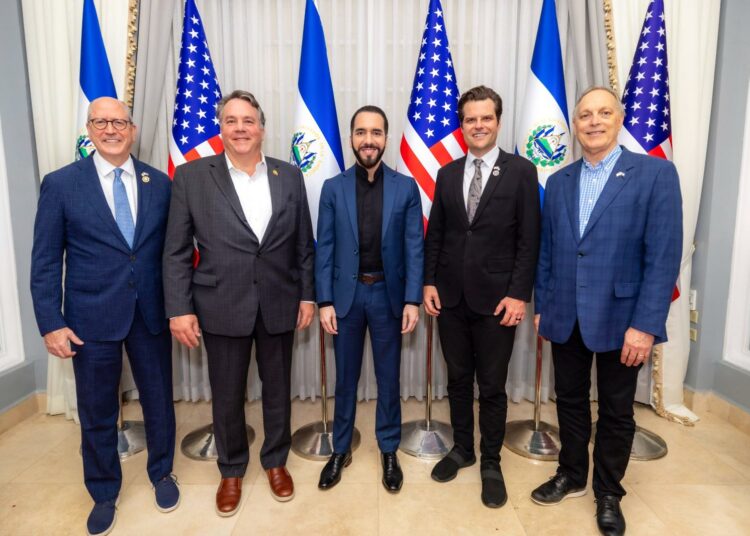 Congresistas que representan a El Salvador en EEUU se reúnen con Nayib Bukele y conocen el sistema que ha derrotado a las pandillas