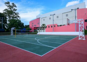 Gobierno renueva canchas deportivas a la sede central de la Universidad de El Salvador