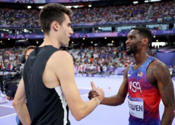 Hamish Kerr y Shelby McEwen se negaron a compartir la medalla de oro y el resultado de la prueba podría cambiar la historia de los Juegos Olímpicos