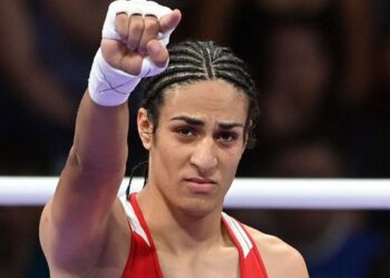 Boxeadora Imane Khelif asegura medalla olímpica