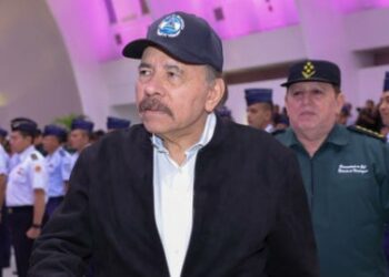 El gobierno de Ortega destierra a siete sacerdotes y los envía a Roma