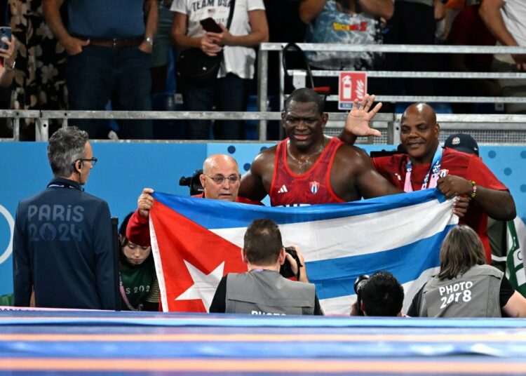 Cubano Mijaín López nuevo amo de los Juegos Olímpicos tras conquistar su quinto oro