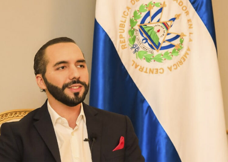 Presidente Bukele anuncia más proyectos en Surf City