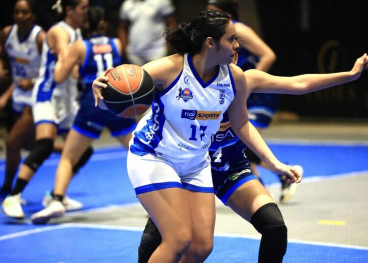 San Salvador sigue firme en el segundo lugar en la LMBF