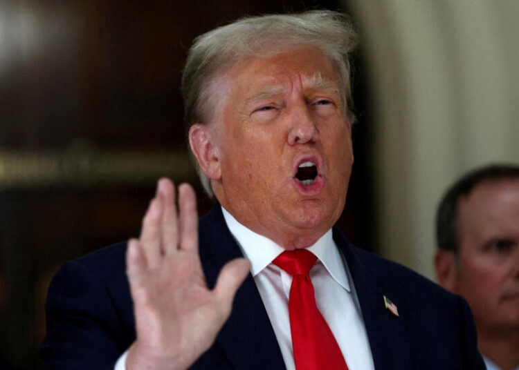 El equipo de Trump denunció un hackeo contra su campaña y señaló a Irán como principal sospechoso