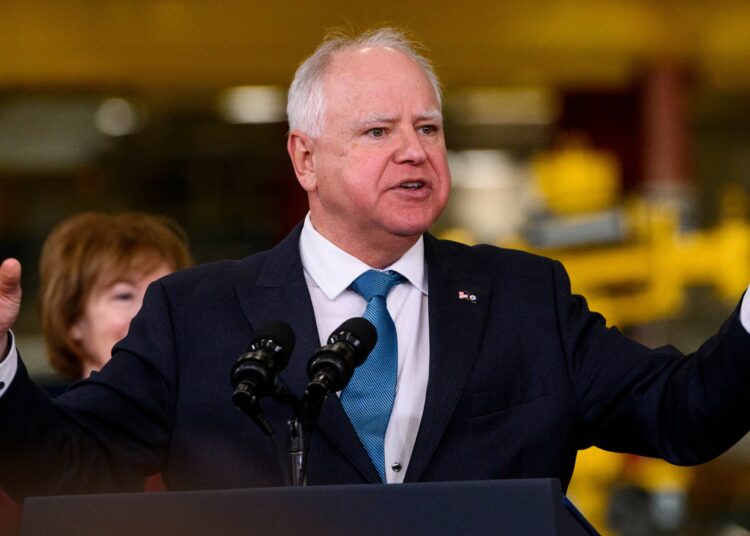 Kamala Harris nombra a Tim Walz candidato a vicepresidente