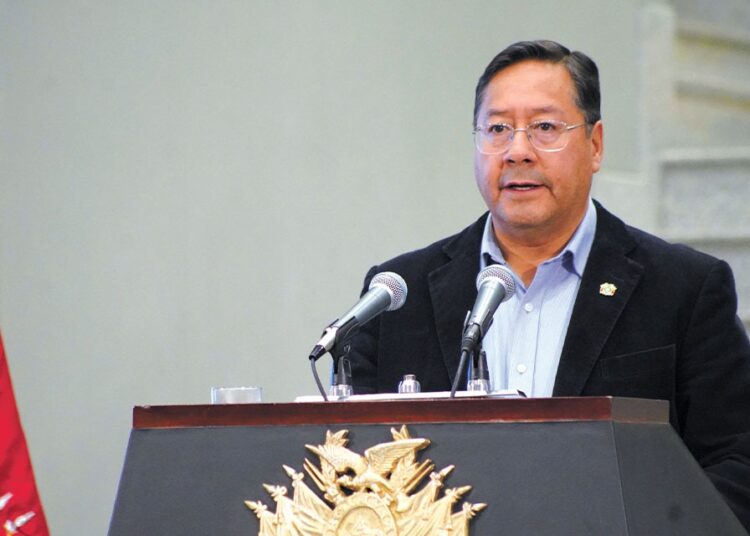 El presidente Luis Arce promulga ley que suspende las elecciones primarias en Bolivia