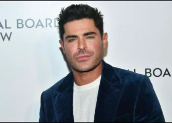 Zac Efron fue hospitalizado tras sufrir un accidente en un piscina en Ibiza, España