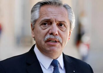 Fiscalía argentina pide imputación de expresidente Alberto Fernández