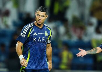 (VIDEOS) Cristiano Ronaldo realiza polémicos gestos a sus compañeros tras la goleada en la final de la Supercopa saudí