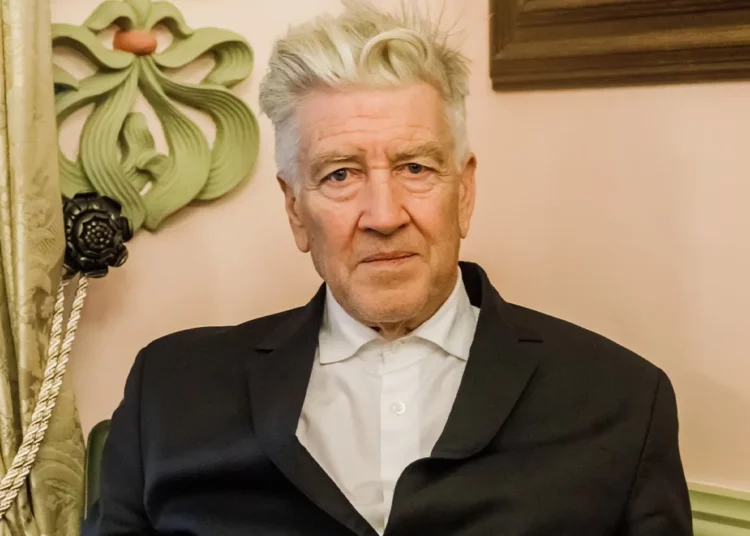 El director de Dune, David Lynch, “amaba fumar demasiado” y tiene enfisema, pero “nunca se jubilará”