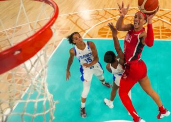 El equipo femenino estadounidense vence a Francia y ganan su octava medalla de oro olímpica consecutiva en baloncesto