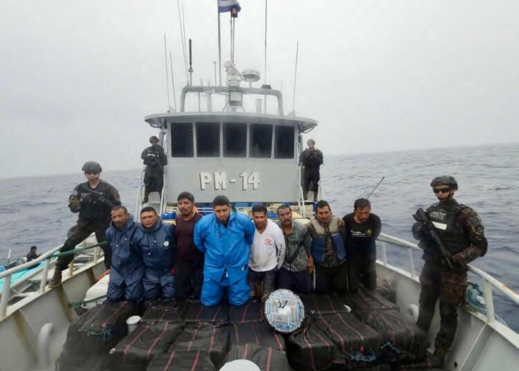 En 80 días, la Marina Nacional ha incautado 8.1 tonelada de droga valorada en $203.8 millones