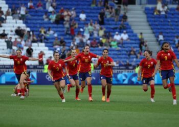 España se mete en la semifinal con remontada y penaltis