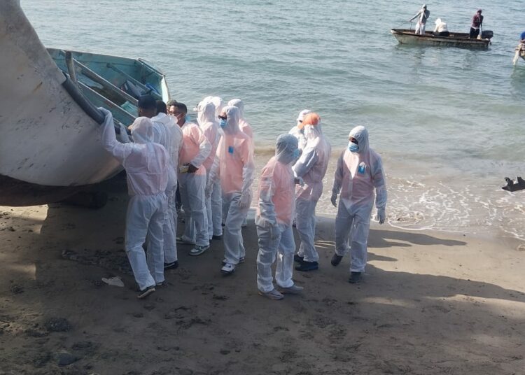 Hallan 14 esqueletos en un barco en República Dominicana