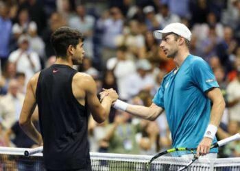 Van de Zandschulp rankeado número 74 eliminó al español Carlos Alcaraz en la segunda ronda del US Open