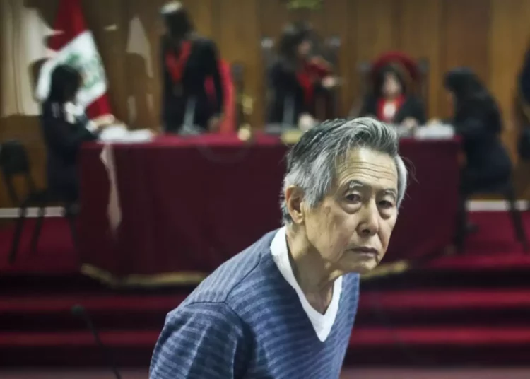 Perú anula proceso a Fujimori por esterilizaciones forzadas