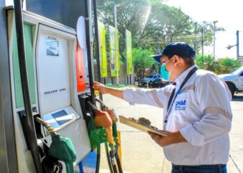 Precios de los combustibles presentan una leve disminución esta quincena