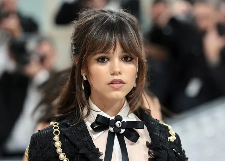 Jenna Ortega ‘se hartó’ de verse ‘en todas partes’ en 2023
