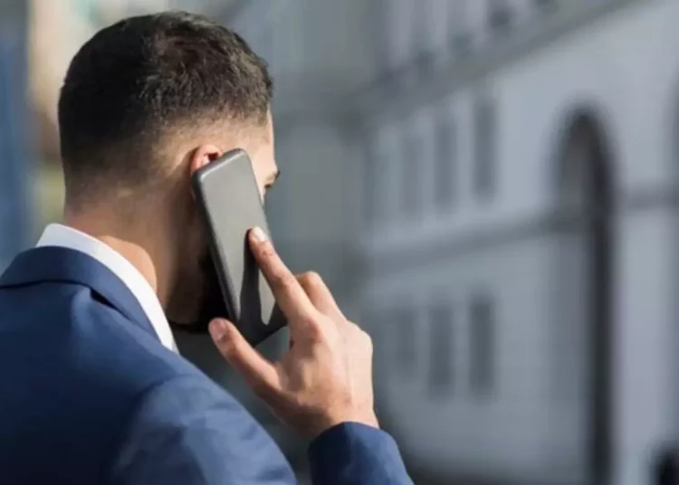 En este país ya es legal ignorar a los jefes fuera del horario laboral